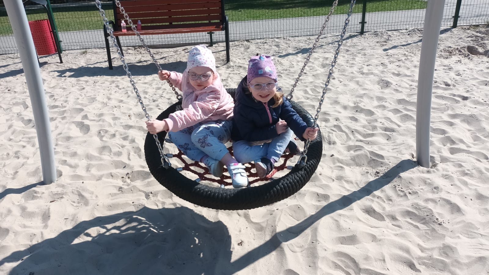 Zabawy na placu zabaw